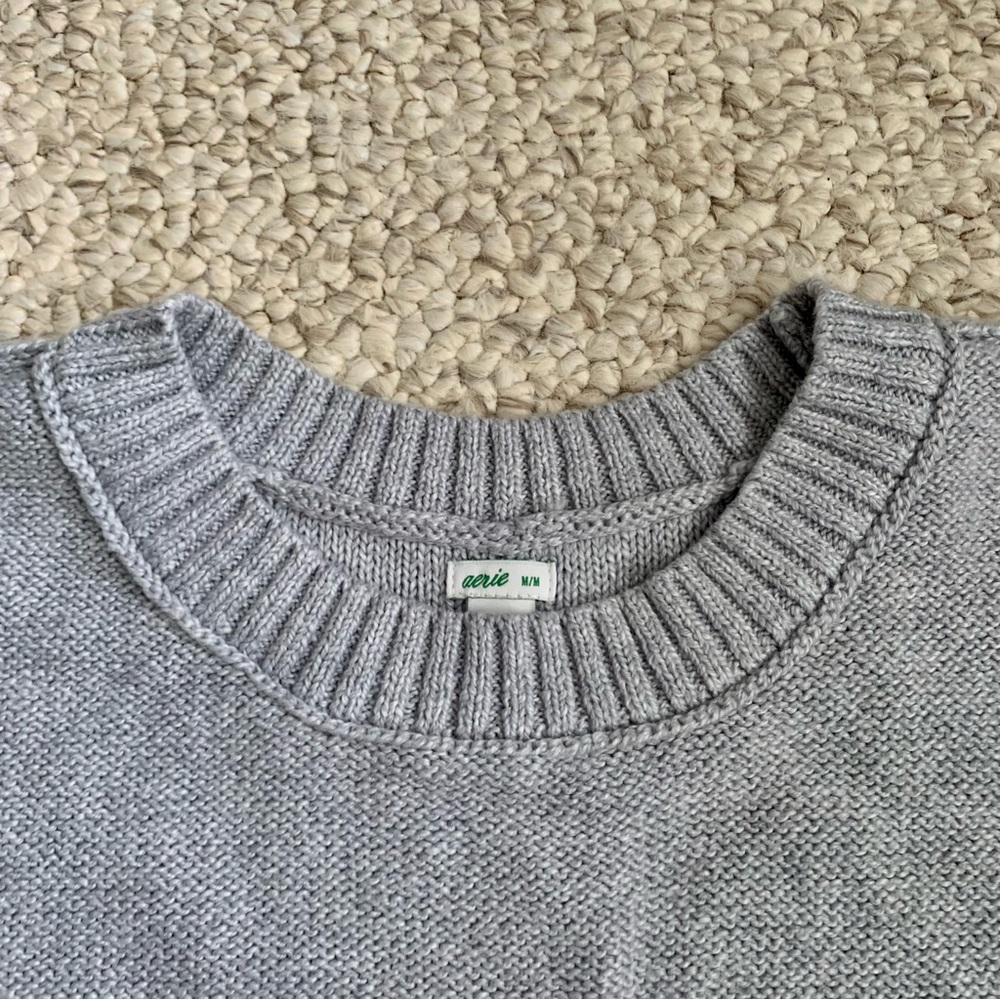 Aerie gray crew neck sweater with side slits - Picture 2 of 4